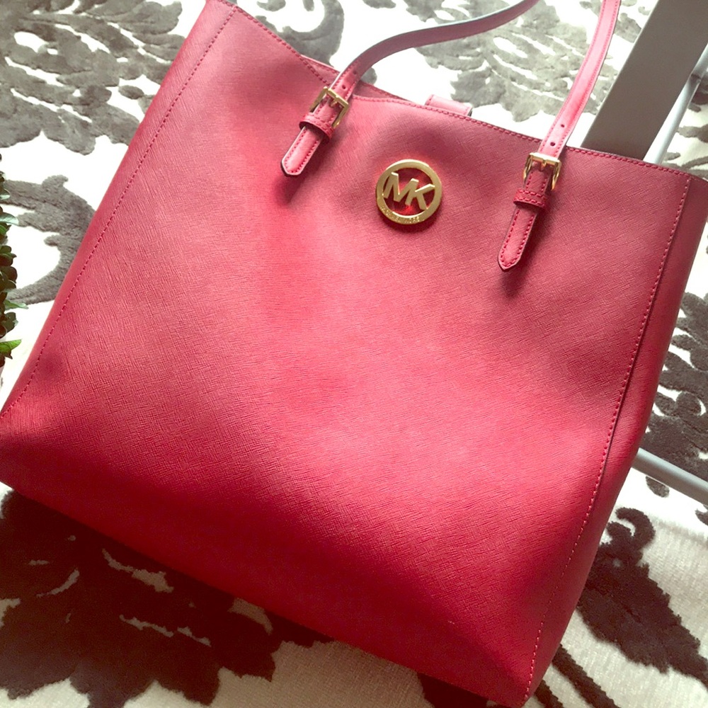 Michael Kors Tote Lipstick Red